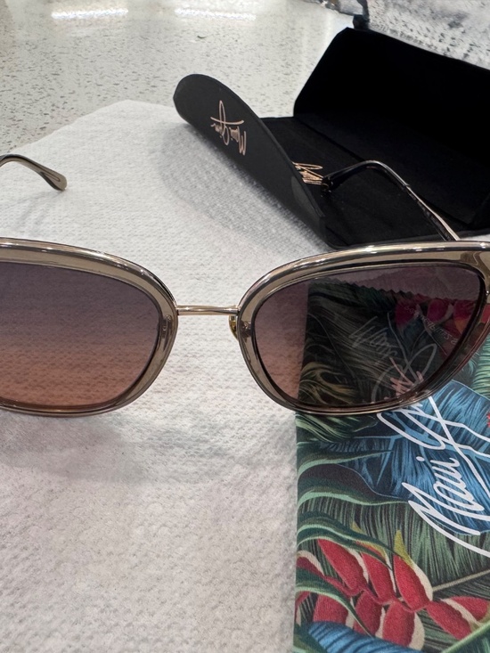 Maui Jim Sunglasses main image 4